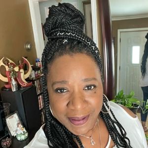 Meet your Posher, Carlisa